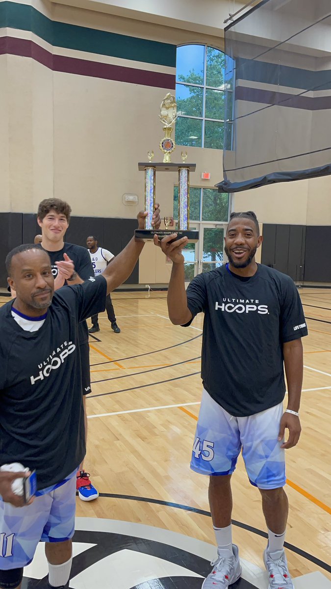 thunt919's tweet photo. Congrats to our spring season champions the R&amp;D Ballers @UltimateHoops https://t.co/zuLBOoS00m