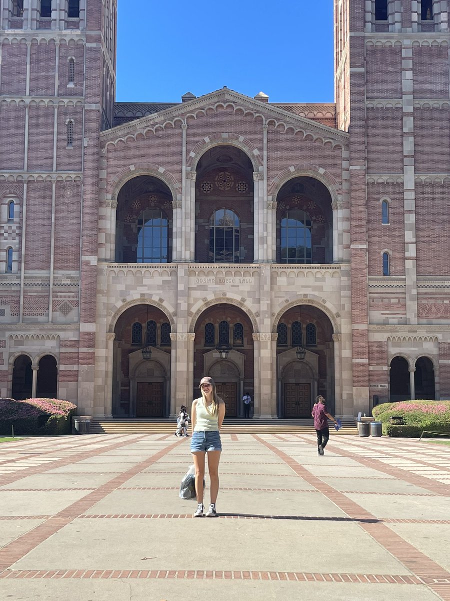 ball_coachcombs's tweet photo. UCLA campus tour today with the family. https://t.co/srZwxDXgHN