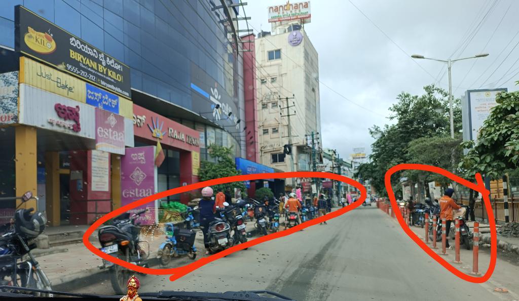 aay_see's tweet photo. @halairporttrfps @blrcitytraffic @Dhruvnk22 @BBMPMahadevpura @zomato @Swiggy @DCPTrEastBCP @TwitShilpi Situation today morning https://t.co/WG72d0ZrBJ