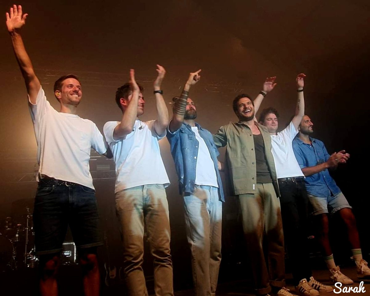 ptitesarah37_'s tweet photo. Best team ❤️
@Amir_Off @jeromekerio @jubdrums @mathieullopart @hugomarcus_hm Jayb ❤️🥰
#amir #retour1 #luant https://t.co/1szHd7VMiY