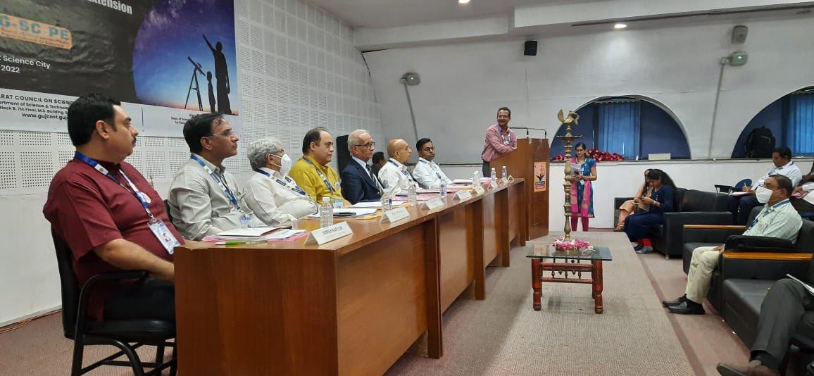 GujScienceCity's tweet photo. Localizing the Science education and literacy throughG-SCOPE (Gujarat-Science Communication Popularization and its Extention) in Gujarati language. @VigyanPrasar
#ChaloScienceCity
#GSCOPE
@pmoindia @indiadst @cmogujarat @dstgujarat @jitu_vaghani @pkumarias @vnehra https://t.co/OGjWj8WSPO