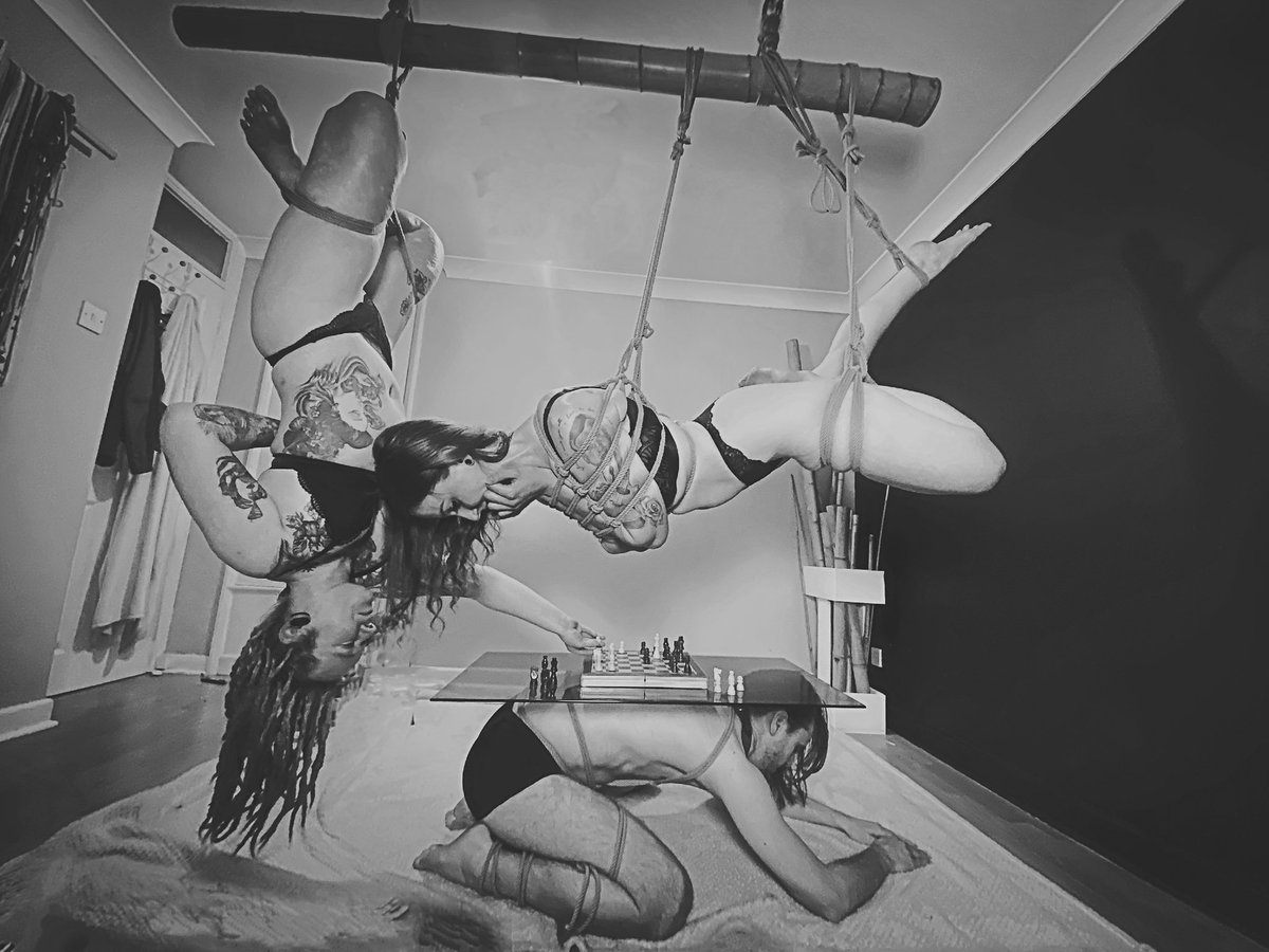Game of chess anyone ? 

#shibari #rope #blndage #art #photography #chess #meninrope #boundmen