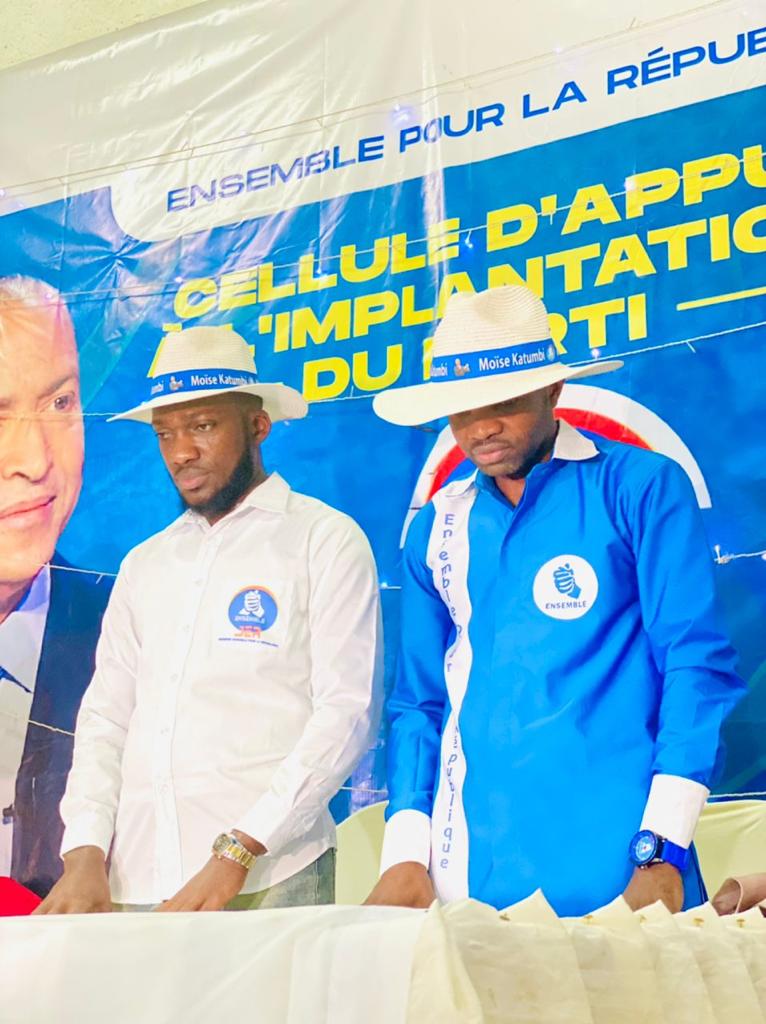 LindaNsimire's tweet photo. #Ensemble,  la cellule d'appuis à l'implantation du parti @FKimwanga et @PrMatofali
 règnent à BUTEMBO dans le but de  donner l'idéologie du parti Ensemble pour la république fondé sur le  libéralisme social, l'humanisme et la solidarité. #Ensemble plus fort nous sommes https://t.co/A0ZOOZZncE