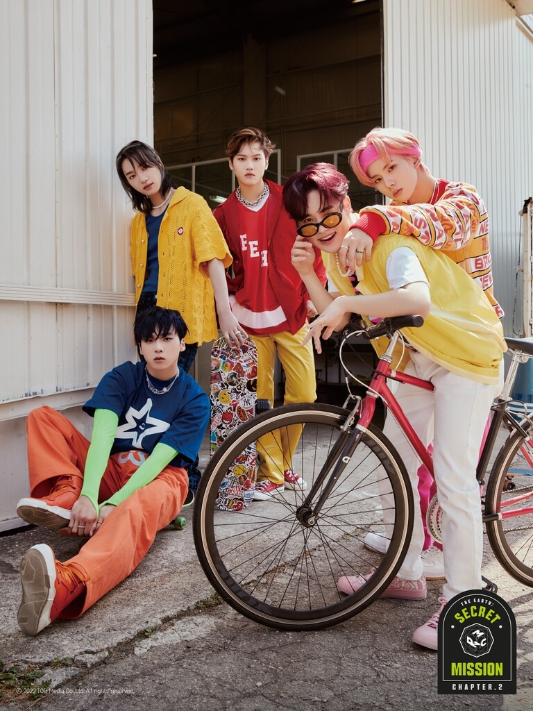 K-pop Boy group MCND showed their ambition to become a global K-pop star during the press showcase held for their upcoming mini album “The Earth Secret Mission Chapter 2” on Thursday.🔥♥️🧡🥰😍💜❤️‍🔥

#MCND #MOOD #COMEBACK #KPOP 

k-odyssey.com/news/newsview.…