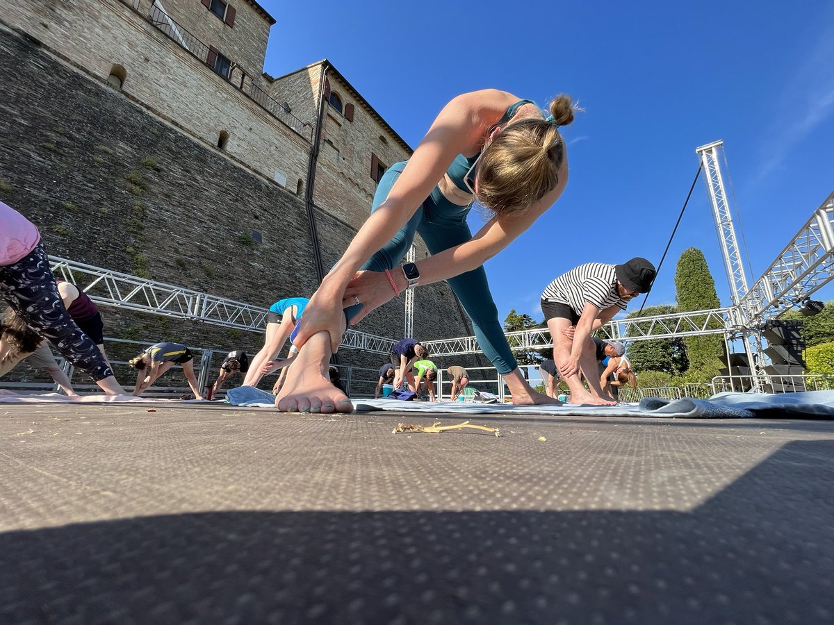 merpeltje's tweet image. Good morning again #ISWS2022 #YogaOnStage #SportyAcademics #SummerSchool