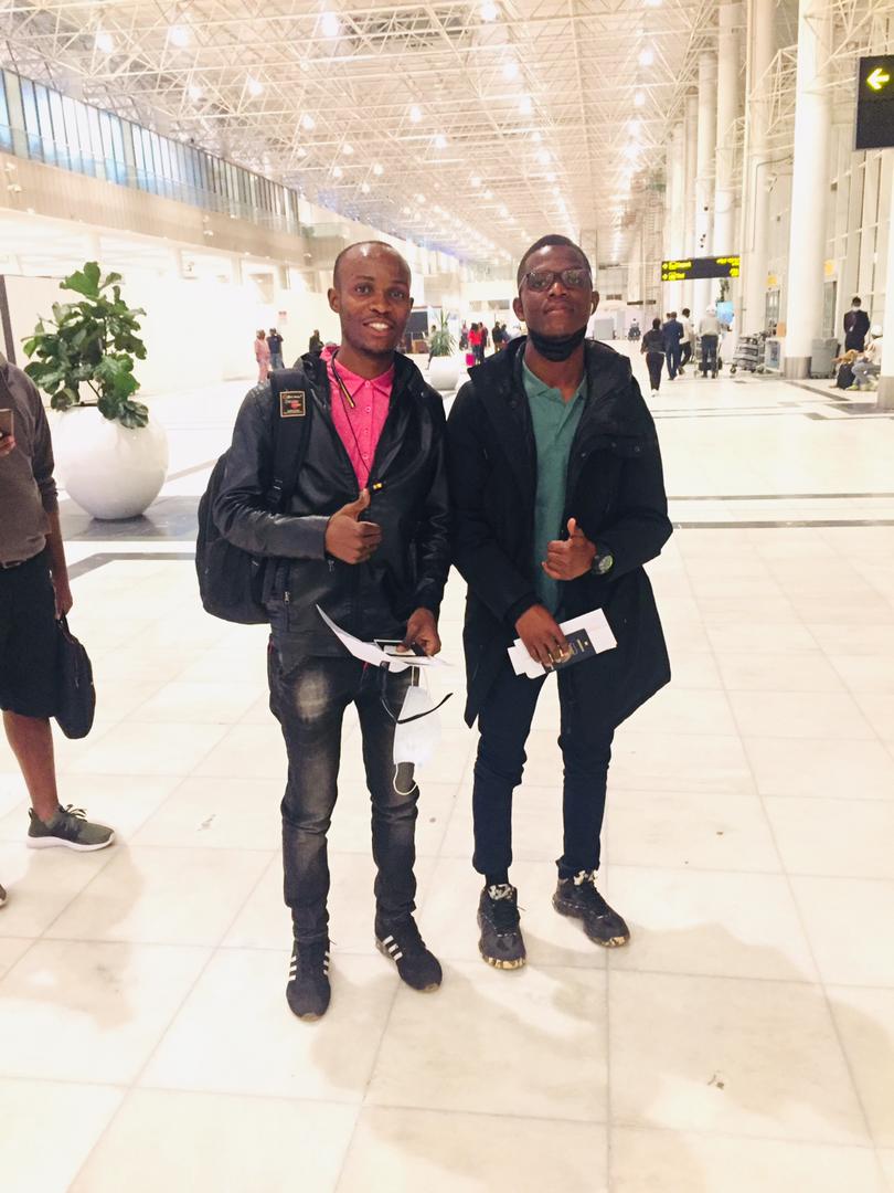 SmarafDRC's tweet photo. L'équipe de Smaraf Eduk en partance pour Dakar pour la compétition internationale #PARC (Panafrican Robotic Competition) dans laquelle elle va compétir dans la Ligue des Ingénieurs. 

#RDC #PARC2022 #Robotics #SMARAF_EDUK https://t.co/hCvy07FvST