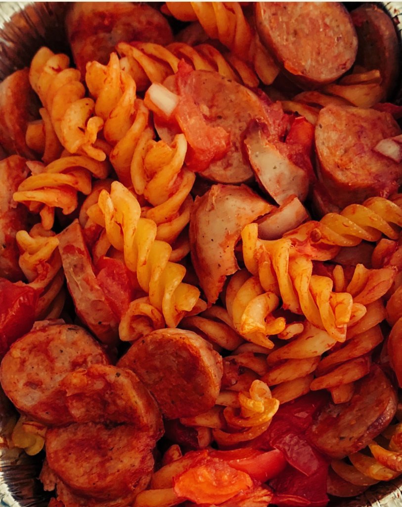 Cooking clubs penultimate session! They asked to make a pasta bake and with a selection of fresh ingredients, they chose their own individual sauce recipes, using foil trays to bake at home. Well done everyone! @ChilternSch