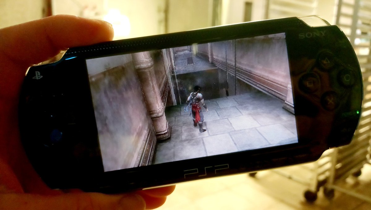 MeCcA_79's tweet photo. Still at it with #PrinceofPersia. This game is definitely testing my patience. It's a excellent game but unfortunately it's a terrible port. It's laggy af. Too bad. #GamersUnite #shareyourgames #gamer #PSP. https://t.co/73tYI6AfGq