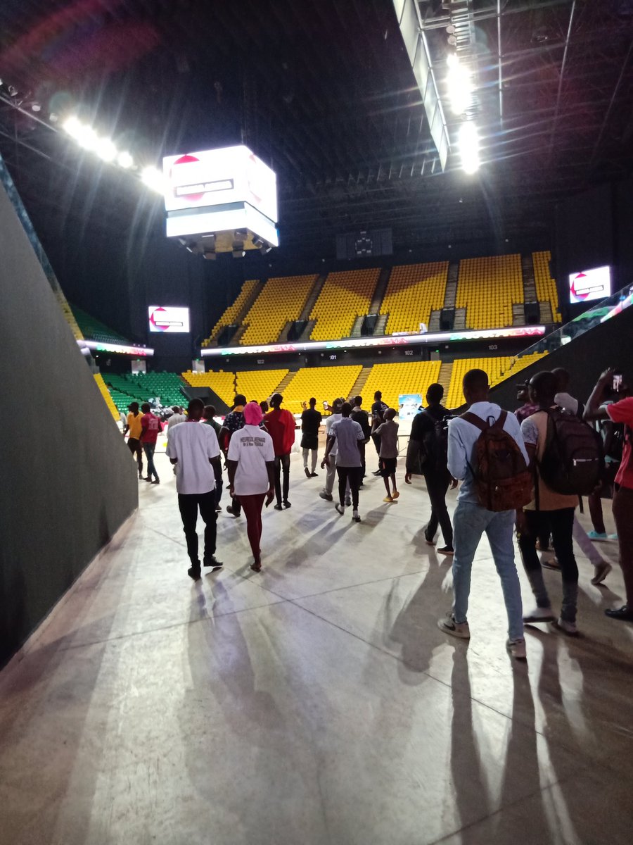 SmarafDRC's tweet photo. À quelques jours de la finale #PARC2022.  Préparatif au #Dakar_Arena

 #Smaraf #RDC
 #Robotics #SMARAF_EDUK https://t.co/P1FiXuriq2