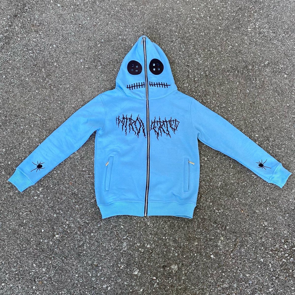 introvertedllc's tweet photo. “WEB OF HELL” Full Zip https://t.co/iRoa5rZnbb