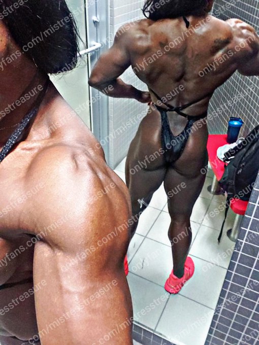 Hump day #curves #musclechick #femalebodybuilder #ebonyfitness #lifestyle #assworship #femdom https://t<a href="/tag/curves"class="tags">#curves</a><a href="/tag/musclechick"class="tags">#musclechick</a><a href="/tag/femalebodybuilder"class="tags">#femalebodybuilder</a><a href="/tag/lifestyle"class="tags"><span>#lifestyle</span></a><a href="/tag/femdom"class="tags"><span>#femdom</span></a><a href="/tag/assworship"class="tags"><span>#assworship</span></a><a href="/tag/ebonyfitness"class="tags"><span>#ebonyfitness</span></a>