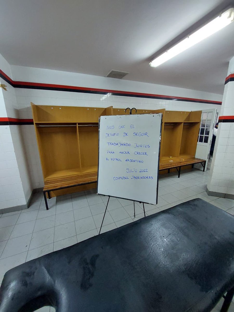 CATalleresdecba's tweet photo. Nos une el desafío de seguir trabajando juntos para hacer crecer el fútbol argentino. https://t.co/CC9LiTnMS2