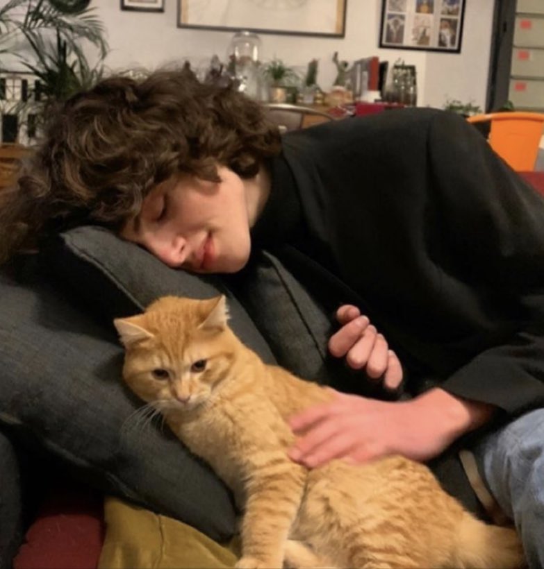 he hates my cuddles </3