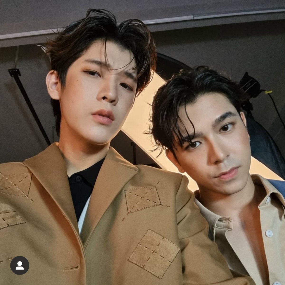 本日より、JimmyTommyを応援するイベント
#Mii2galleryOsakawithThaiActors が
スタートです✨
皆さん、最近Mii2不足ではありませんか？ぜひ会場の展示等を通して、素敵な2人を補充して下さい🥳

#jimmy_jimmoi #จมอ่านว่าจอมอ 
#tommysittichok #Mii2

cr. jimmy.jimmoi