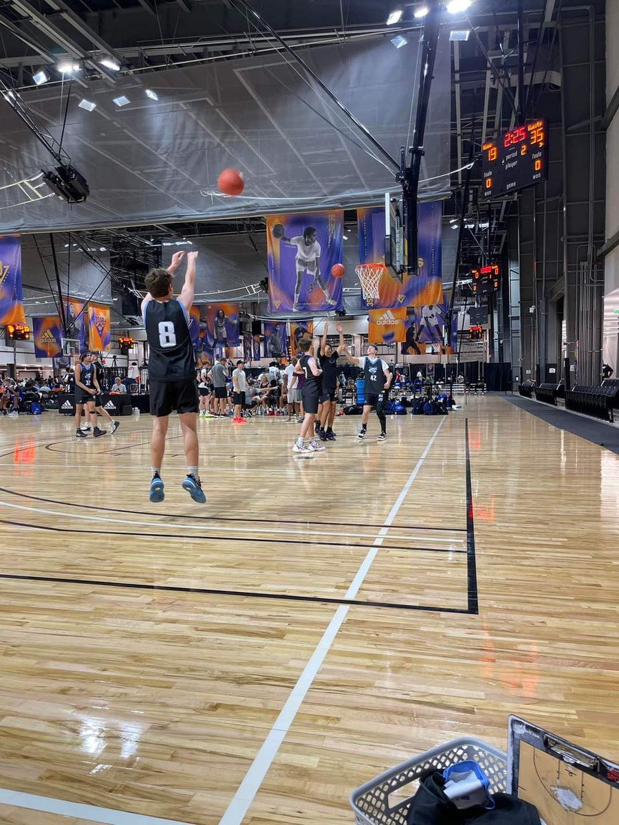 Vision Elite 2025 loses a close one to EA Prep stars in the Adidas Gold tournament. 

 <a href="/TrePaige2/">Tre Paige</a> 14 pts
<a href="/puckett_cam/">cameron puckett</a> 11 pts
<a href="/SladeSk22/">Slade Skeens</a> 15 pts
<a href="/MercerRogers25/">Mercer Rogers</a> 8pts
<a href="/breeding_jacob/">JacobBreeding</a> 12 pts
<a href="/cparsons2026/">Carter Parsons</a> 6 pts
<a href="/JacobyPittman15/">Jacoby Pittman</a>