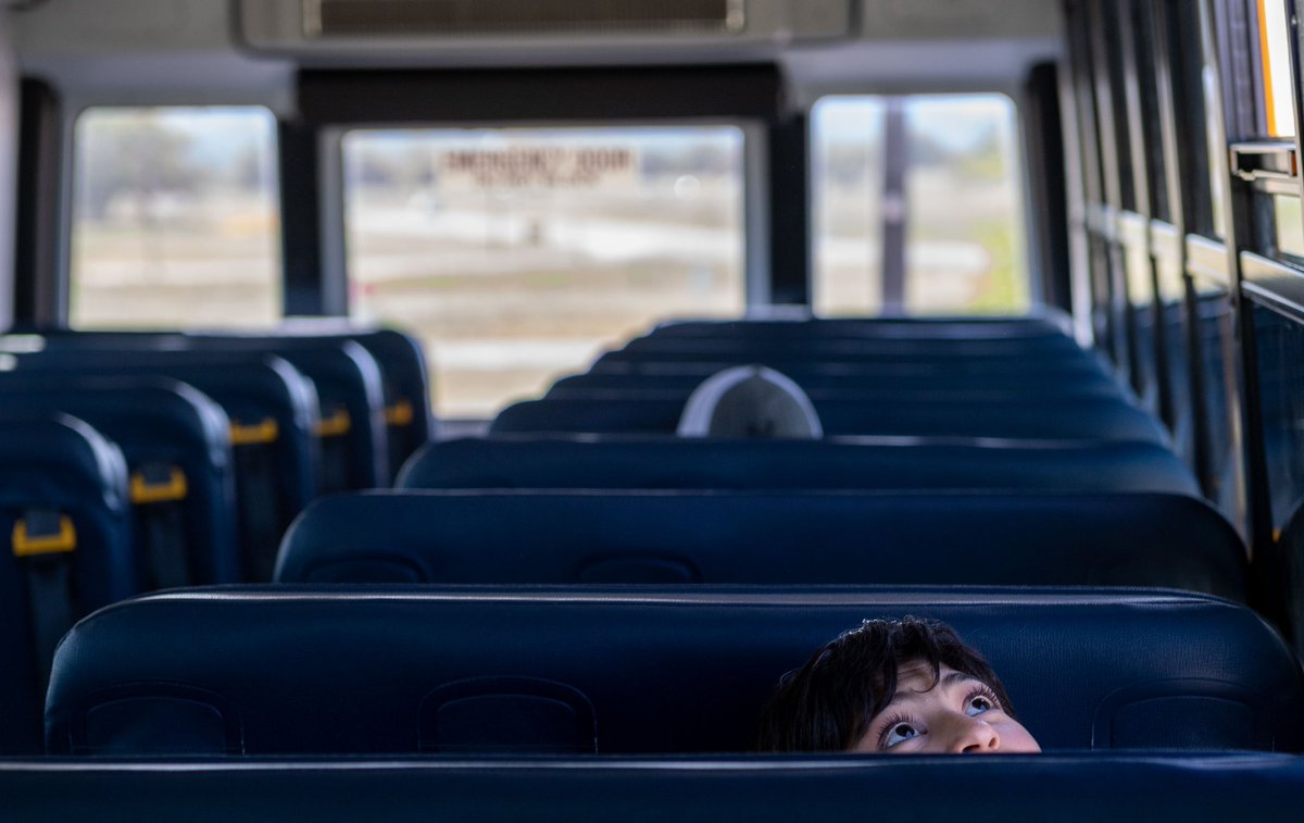 visualdavid's tweet photo. As California’s public schools started the school year committed to in-person instruction, @CalMatters and @catchlight_io sent three photographers to document what high school, middle school and elementary school students' lives looked like during the Spring of 2022. https://t.co/umrBNVVU1E
