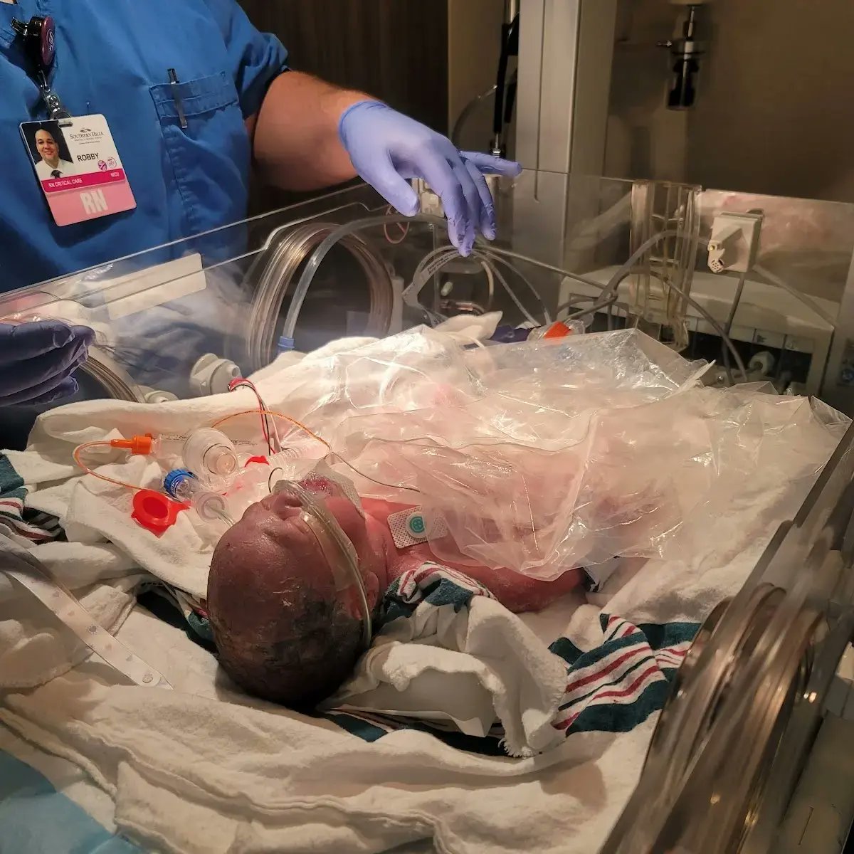 Jon_Raymundo's tweet image. Welcome to the world my beautiful baby girl. I can't wait to see what kind of woman you grow up to be. I love you with every ounce of my being, Aurelia Florrel Raymundo.