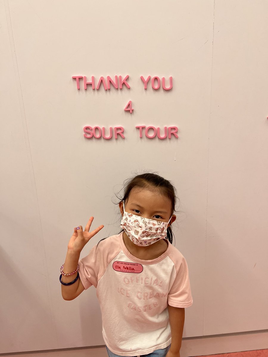 michaelhyunwoo's tweet photo. Went to the museum of ice cream today and tomorrow is the last day of #SOURTOUR! Thank you @oliviarodrigo &amp; @LiviesHQ for the best experience!!! #SOURTourSeattle was amazing alone but watching every show via twt has been a wonderful journey! To all the Livies we met! Love u guys! https://t.co/UD0xsbZaUY