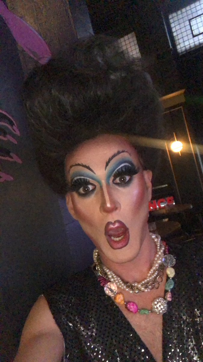 Make sure to come to #dragtriviafuntime right now to play trivia!!