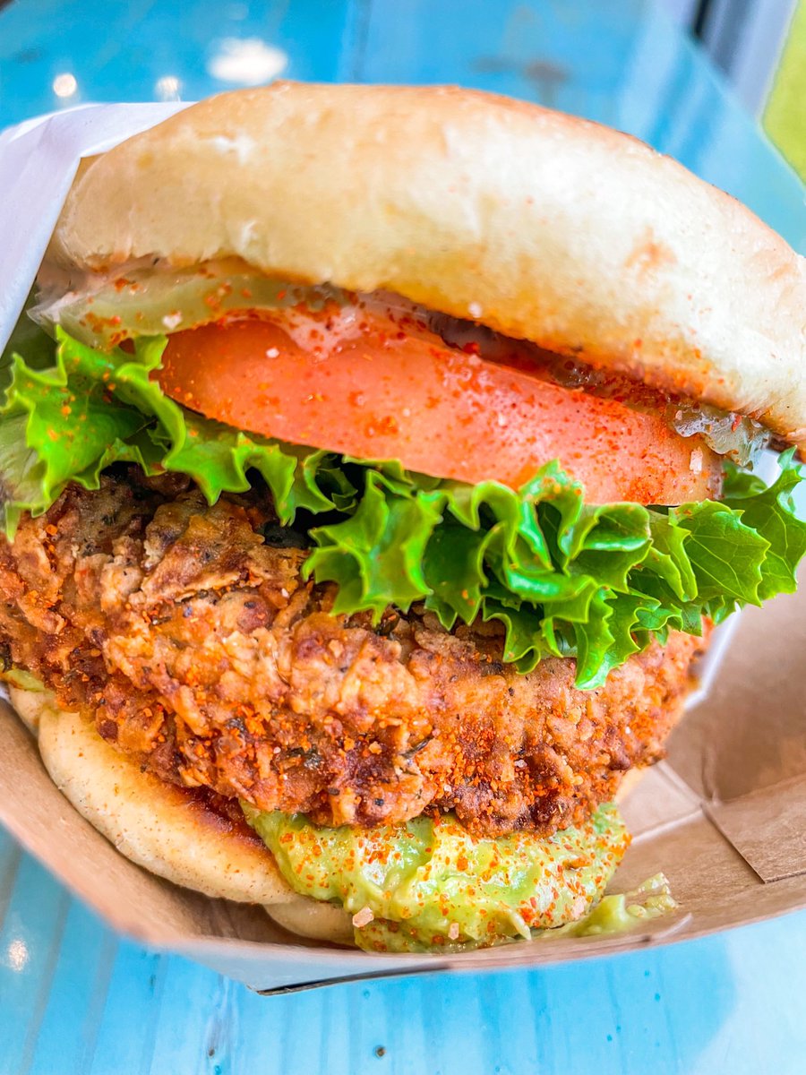 shaharcafe's tweet photo. Chicken sandwiches are only this good if theyre vegan

#Vegan #veganfood #louisville #louisvillefood #vegancafe https://t.co/b3Gr0WBj5w