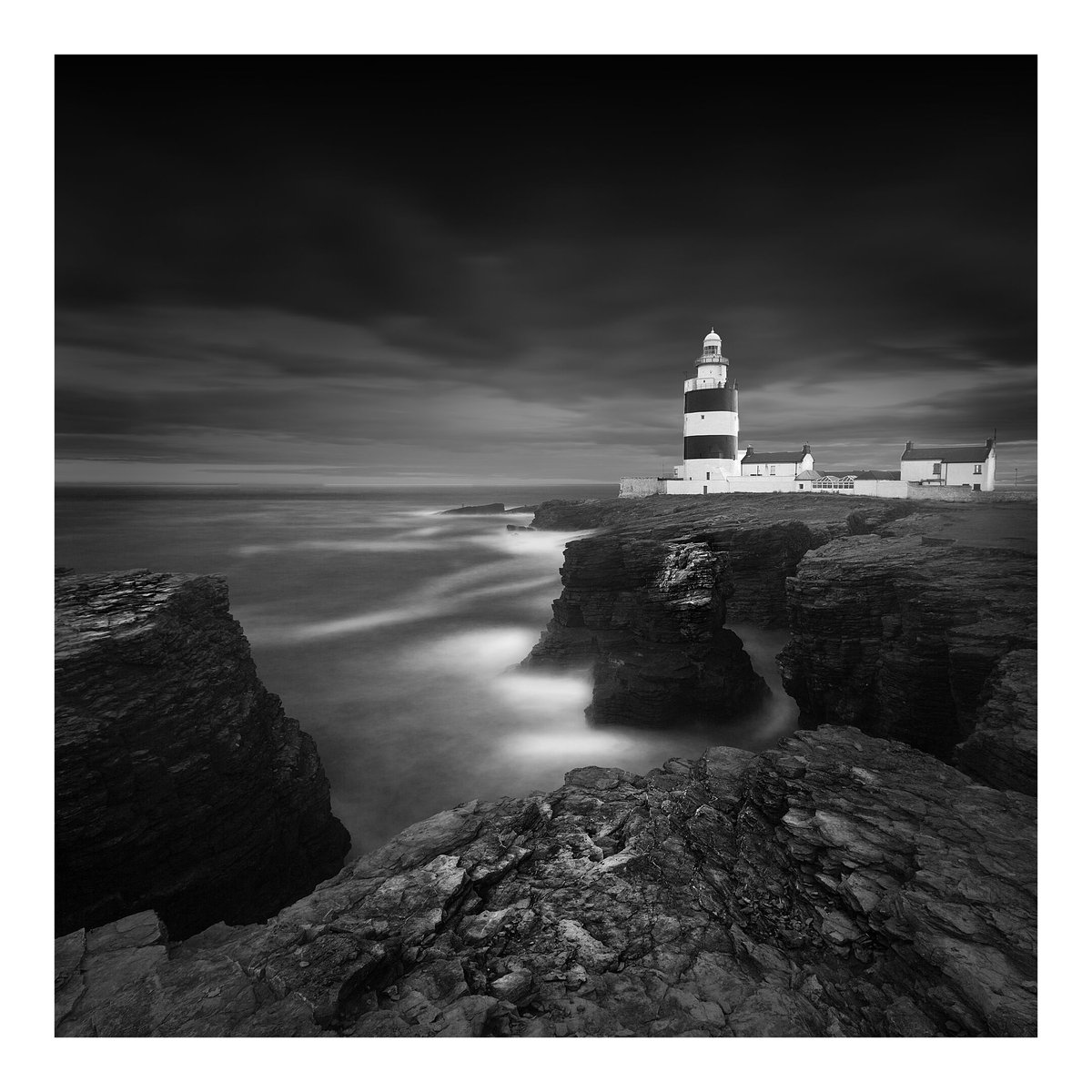 100ASAOfficial's tweet photo. Hook Head Lighthouse - By Gee Hurkmans
Published on the Prime Gallery @ https://t.co/jteuZDDrYF
#Seascape #HookHeadLighthouse #Ireland #Serenity #Tranquility
Let's spread beauty, Please RT #100ASAOfficial https://t.co/Lue50qKNMn