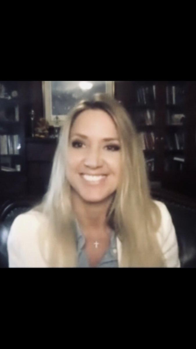 Cattss_Lover's tweet photo. Dr. #Carrie #Madej gives an update on her health condition and talks about her plane crash.(minute 48) https://t.co/3bfFj9G3Js https://t.co/e8kPCswKCB