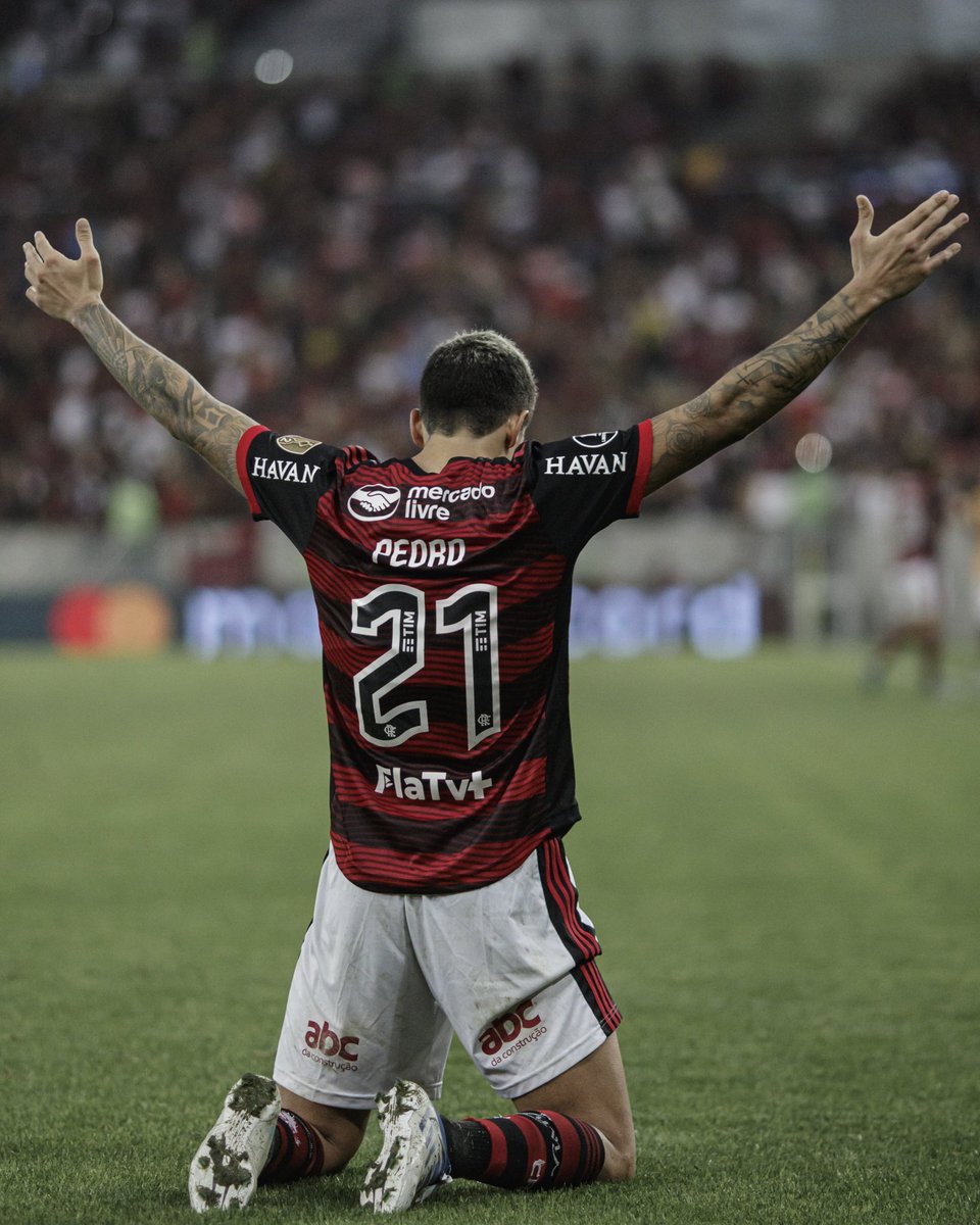 Pedro9oficial's tweet photo. Deus, tu me surpreendes a cada dia.  Toda honra e glória seja dada a ti, Senhor! 🙏🏼 @Flamengo https://t.co/kF6aCUyKBl