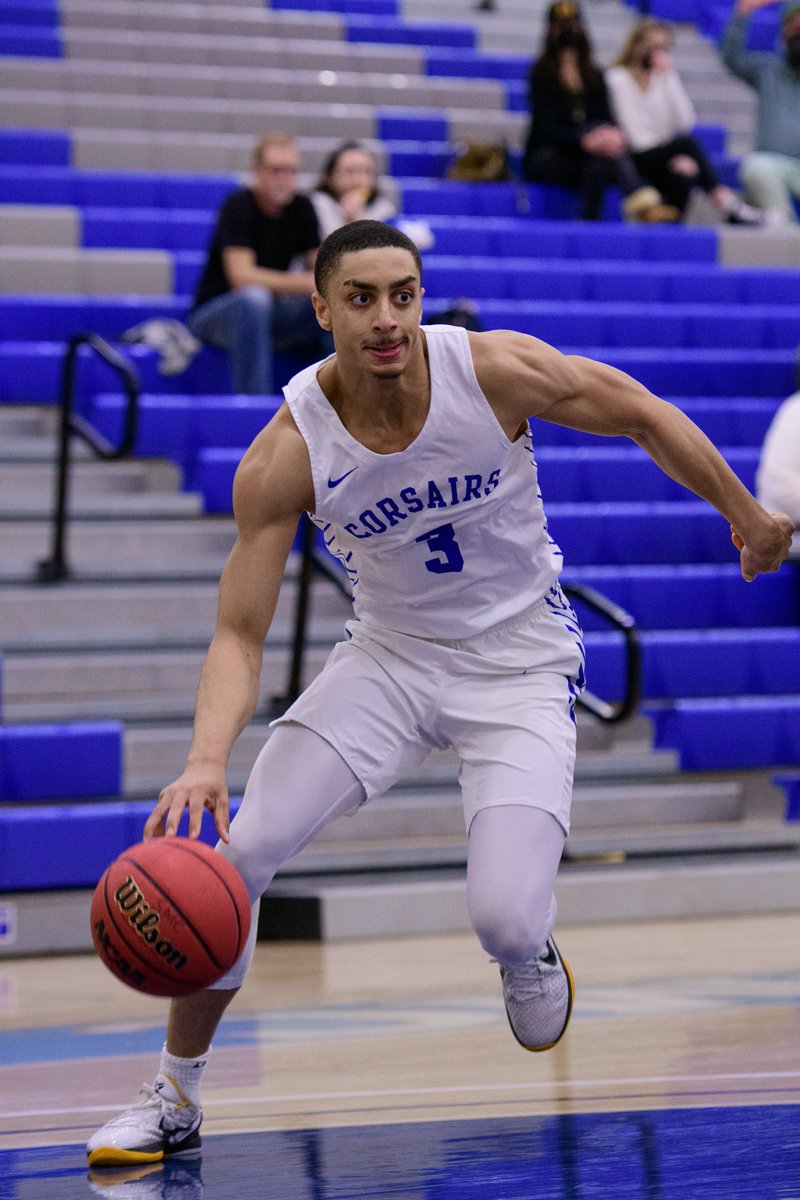 CoachThomas25's tweet photo. College Coaches: Santa Monica College Men's Basketball 6-4 RS Soph CG Cam Cohn @cameroncohn_ will be at the All-American JUCO Showcase Invitational (July 9-10/ATL) featuring the Top 200 players in the 2023 JUCO class. #HoopAndShip #SMCHoops #PlayersFirst @sgnlthelgthoops https://t.co/PDspC3bd0I