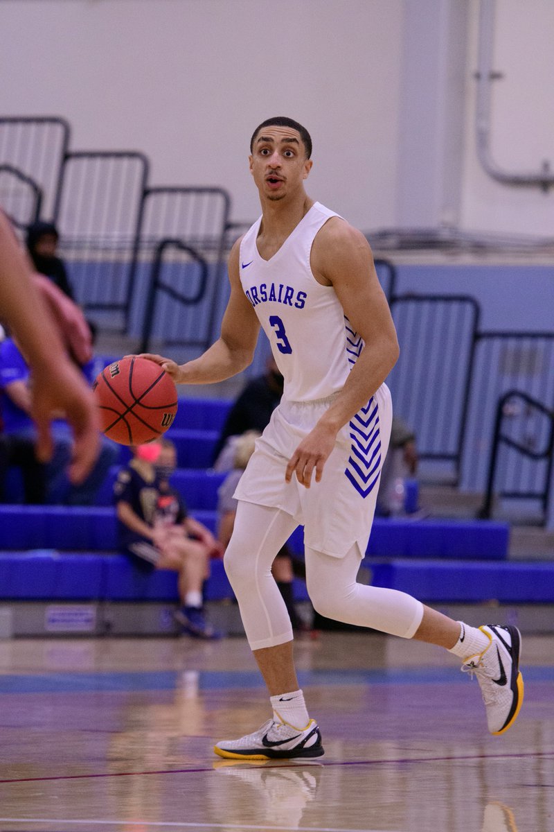 CoachThomas25's tweet photo. College Coaches: Santa Monica College Men's Basketball 6-4 RS Soph CG Cam Cohn @cameroncohn_ will be at the All-American JUCO Showcase Invitational (July 9-10/ATL) featuring the Top 200 players in the 2023 JUCO class. #HoopAndShip #SMCHoops #PlayersFirst @sgnlthelgthoops https://t.co/PDspC3bd0I