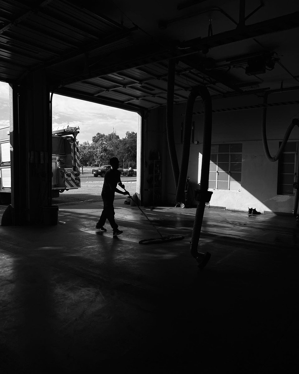 dudeitsmepack's tweet image. Fire station.
#firefighters #firestation #epfd #bnwphotography #documentaryphotography #Shooter #myfujifilmlegacy