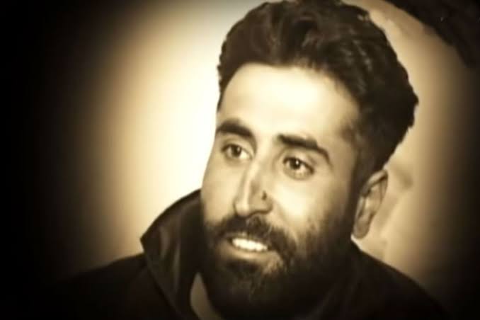 deepaksurana813's tweet photo. Today in 1999, India lost Shershah but regained Pt. 4875, now known as 'Batra Top'. In the words of his CO, Lt Col. @YkJoshi5 'He paved the way for the recapture of Pt. 4875'. Today is a day we must all be proud of. Capt. Vikram Batra, PVC my hero! You always inspire me!! https://t.co/qoKsSc5inF