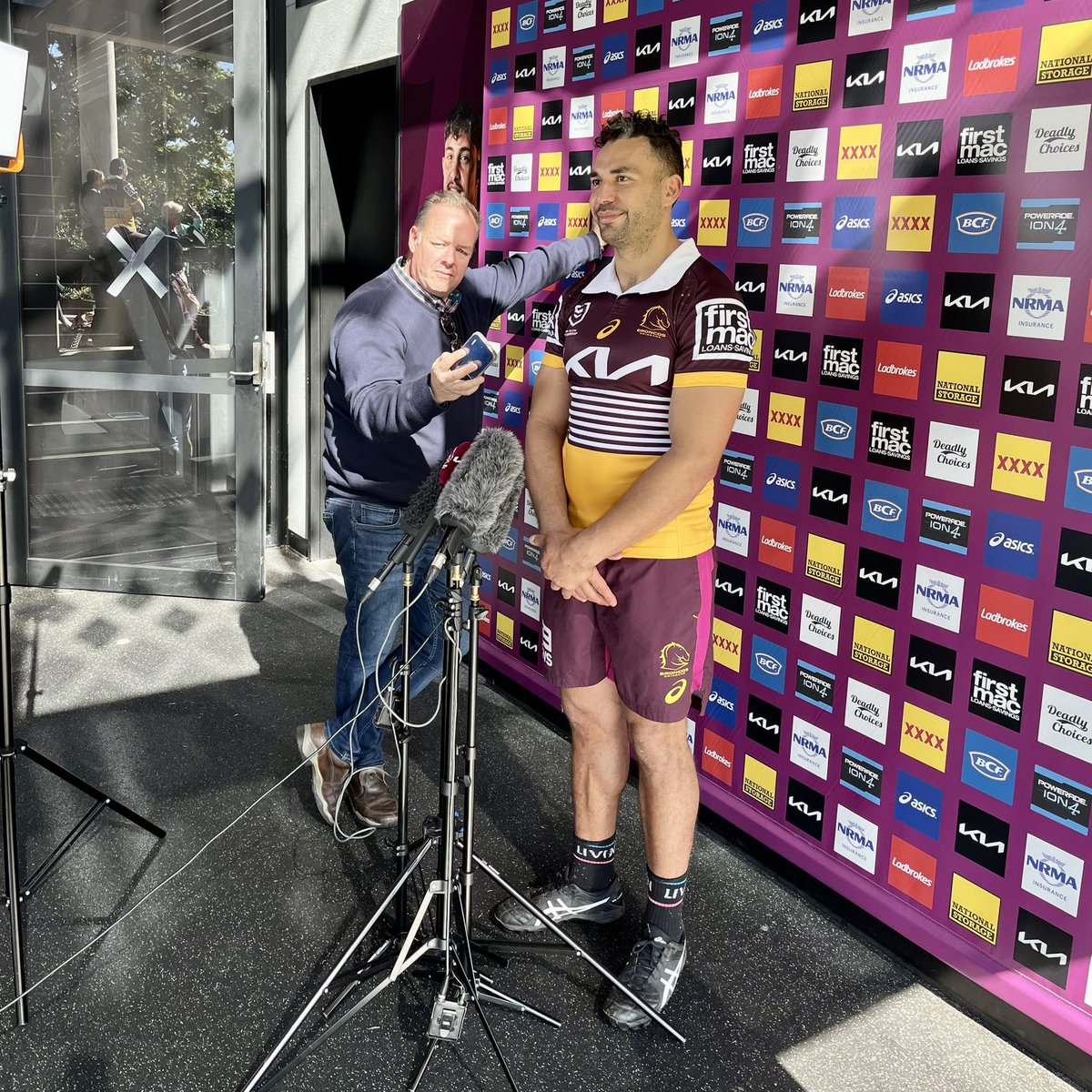 SteeleTallon's tweet photo. Heritage Jersey is back โฆ celebrating 30 years since the โ92 Premiership #collarsup @brisbanebroncos https://t.co/iLjutyEvtH