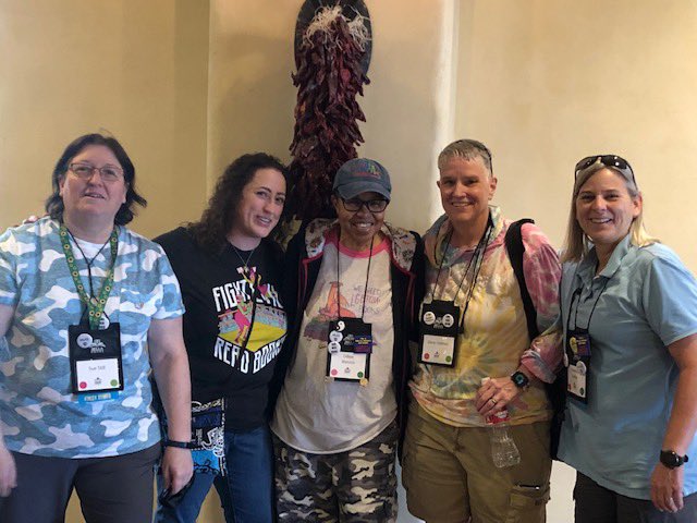 KLGallagher's tweet photo. Love these fine people. @goldencrownls #ConNewbie @GclsWriting https://t.co/ZbsklO6xm3