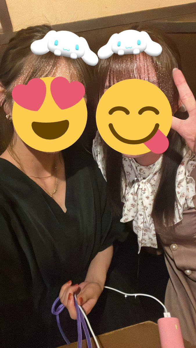 _____meeesan's tweet photo. 弾丸福岡行って（ライブ）しょこ繋がりのべこちゃんに初対面してきた〜〜〜〜♡♡♡♡♡
べこちゃんもお土産に興味津々なにゃんこズも可愛いくて癒された〜〜〜〜🥹🥹 https://t.co/Nj9OXTDbD1