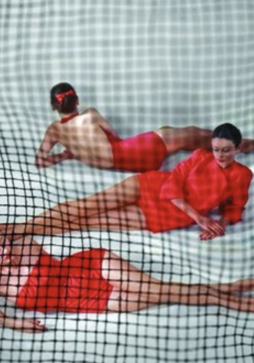 sofiastruk's tweet photo. Models were more than just pretty… #Summer_Vibe #erwinblumenfeld #vintagephoto #vintagefashion https://t.co/MbE5O1FWv9