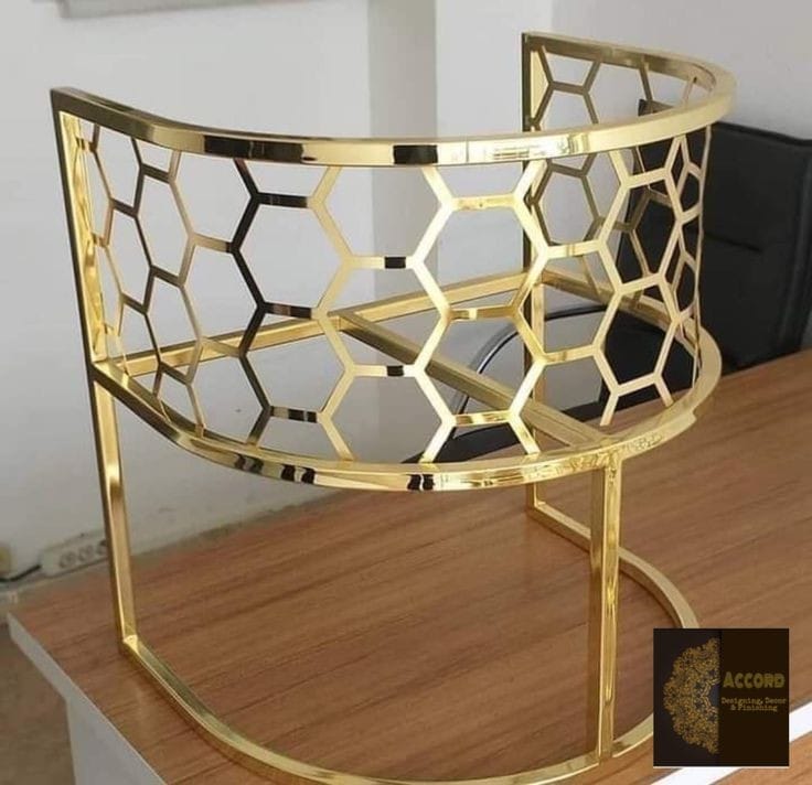 MHomedecore's tweet photo. LUXURY TABLE.....🔥🔥 Look Great. Good Price, Great Quality For More Info Contact Us.... 🔥 #homedecor #handmade #designurhomes #style #decor #stylish #mirrorwork #workinprogress #thinkbeutiful #funiture #candles #candlestand #event #eventitems #eventplanner #events #art #arts https://t.co/IwUo7Lv5gf