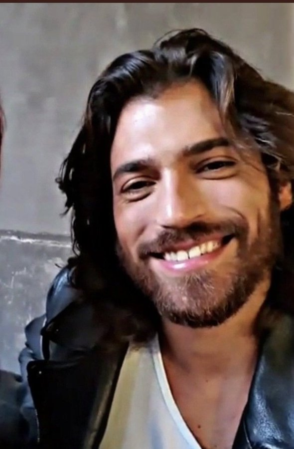 katrin_ns's tweet photo. "Let my soul smile through my heart and my heart smile through my eyes, that I may scatter rich smiles in sad hearts."
 Paramahansa Yogananda

#CanYaman https://t.co/Zx6wHQV0za