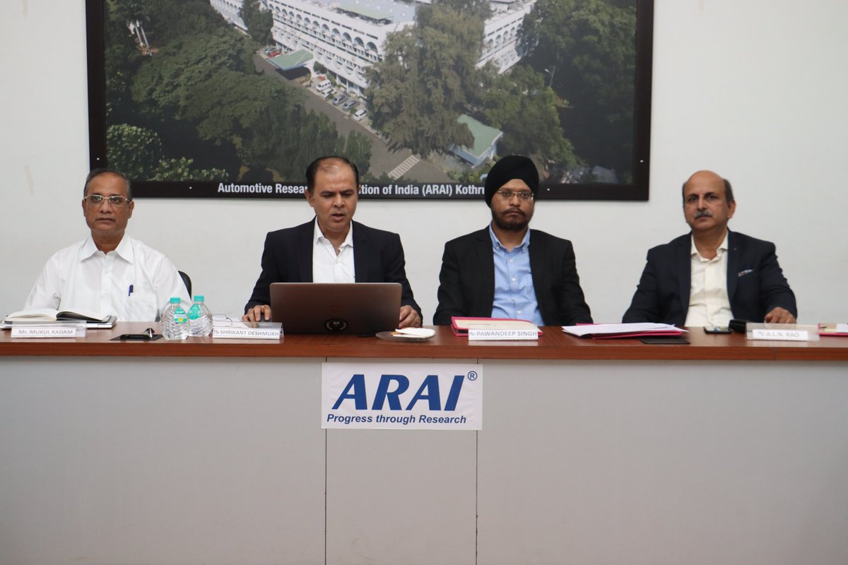 ClusterPune's tweet image. #RoundTable_3 #Industry Outlook
Moderater: Mr.Shrikant Deshmukh GM, @MercedesBenzInd
Panelists 
🔸Mr Pawandeep Singh VP @AtteroIndia
🔸Mr ALN Rao CEO @ExigoRecycling
🔸Dr Sachin Parashar @TataChemicals
🔸Mr Mukul Kadam EHS Corp.Head, Eaton 
🔸Dr Prayjot Sathe Frost &amp;amp; Sulivan(n/n)