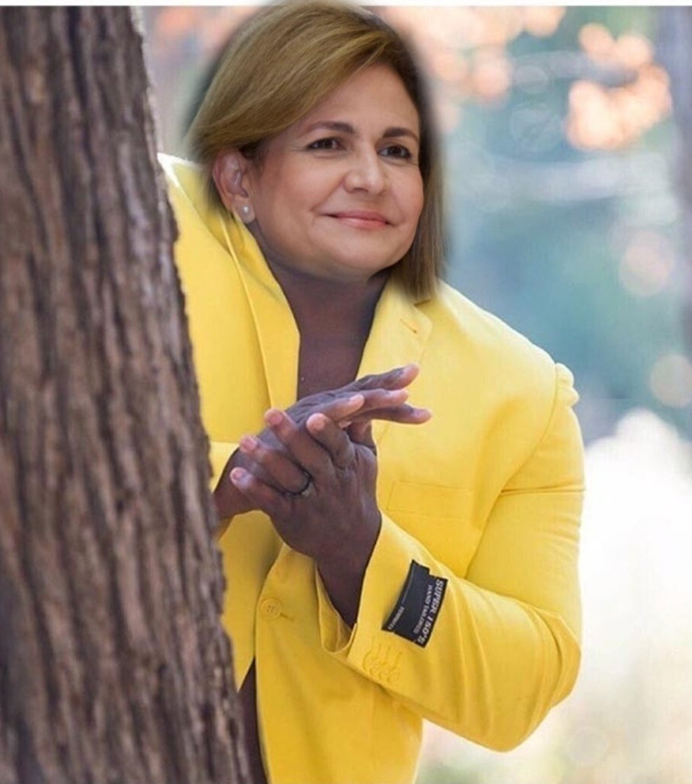Bigotes41582488's tweet photo. Raquel Peña después de escuchar la noticia de #Macarulla. 👇 https://t.co/njiWG4UvAe