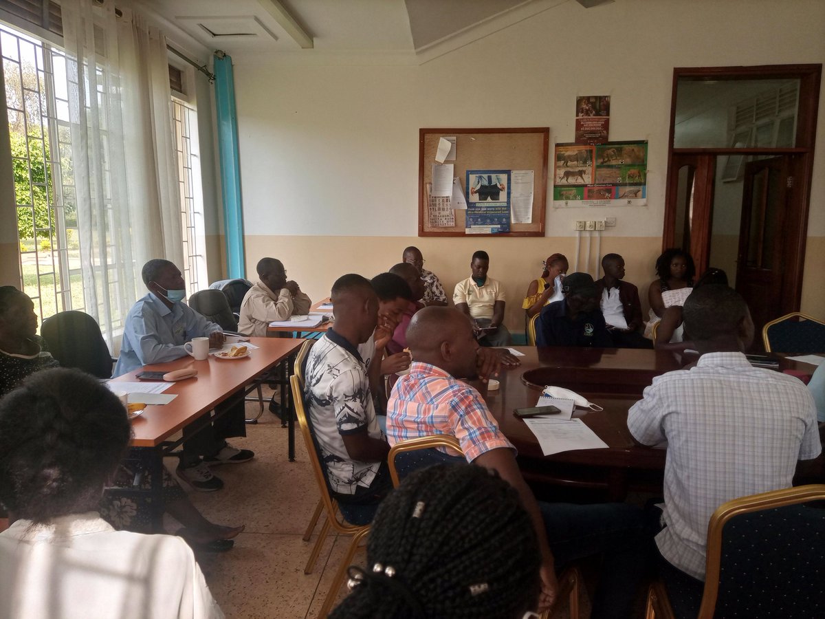 butt_bonny's tweet photo. HIV/AIDS workshop for @BulindiZ family ongoing now in the Institute conference hall, being informed and knowledgeable is important in everyone's life, let's all fight HIV/AIDS in our society. @BulegaLawrence, @PKalunda, @sdbaguma,@zthaddeus, @bob_abor,@MusiimeSure,@JuliusMasanyu https://t.co/wwFMMDPZ0g