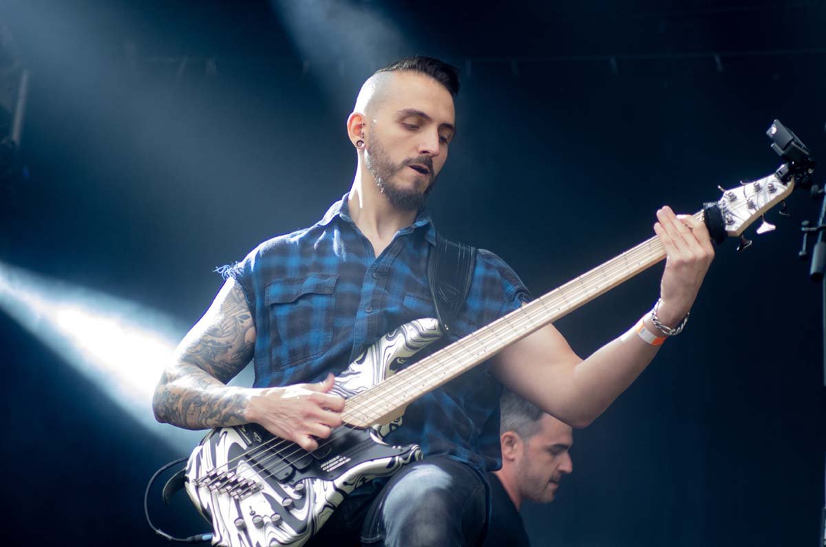 eonmetal's tweet photo. || CRÓNICA @ResurrectionESP ||

"Eon y su metal de corte moderno eran los protagonistas del ritual stage a primera hora de la tarde"

vía @TheMetalCircus 
📑https://t.co/c7yMtO5q73 https://t.co/AeneHVQodl