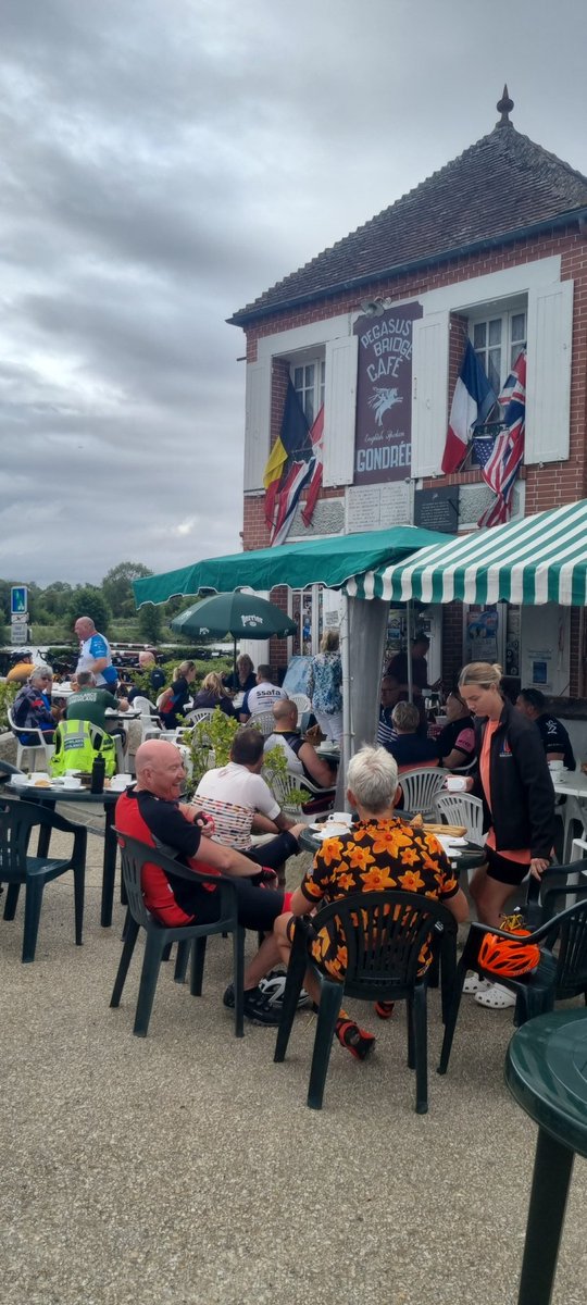 cardiff2paris15's tweet photo. Here we are in France #C2PDay3AM  #Cardiff2Paris22 #ReturnRide #480KMs #WoodysLodgeC2P22 #031MRW @woodys_Lodge #TDF2022 https://t.co/e4Refo1Xr4