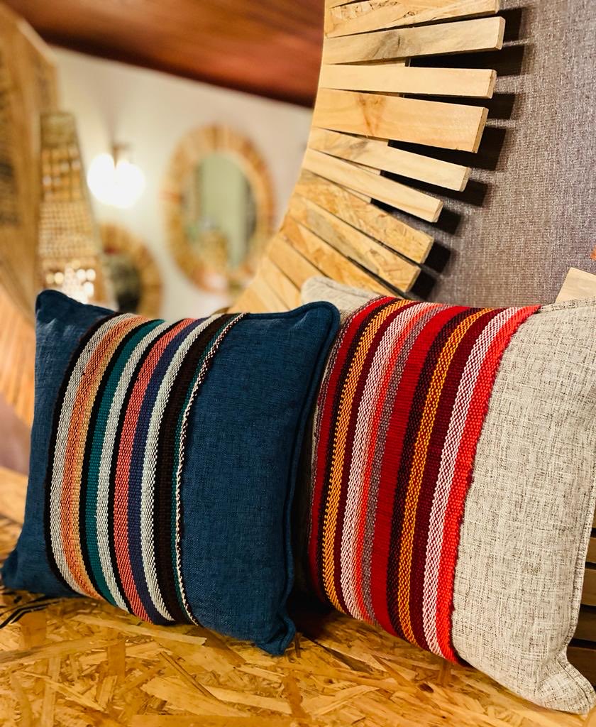 CCiiru's tweet photo. Bringing much needed warmth to you through hand made in  AFRICA ☀️💕. Malawi seats, with Sierra Leone cushions , blankets  , Ghana woven art , Kenya rustic lamps , plants and other authentic accessories. 

#Authentic #Texture #Color #Depth https://t.co/pgNF2KEAY6