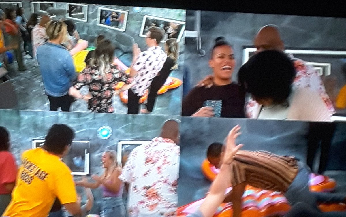ERTHDOGEBB's tweet photo. We will watch these people for 3 months #sinksin 😝 #bb24 https://t.co/UHs9Om3Qvk