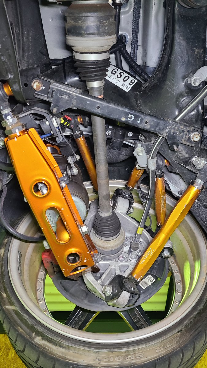 crystal_0045's tweet photo. T-DEMAND
フルアームとV8エアサス
セッティング完了⤴️✌
#クリスタガレージ
#CRYSTALGARAGE
#TDEMANDJAPAN
#SSR
#車高短
#カスタムカー
#VIPCAR https://t.co/S4JweY8p1O