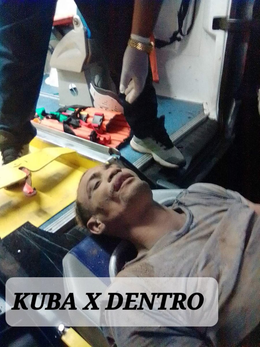 Rescatan al joven Girardo Ortega Atencio de 35 años que se encuentra bajo las ruinas del IPVCE Antonio Maceo en Santiago de Cuba.
Más información👇
facebook.com/11636140309779… 
<a href="/14ymedio/">14ymedio</a> <a href="/Luz_Cuba/">Luz Escobar</a> <a href="/RosaMariaPaya/">Rosa María Payá A.</a> <a href="/diariodecuba/">DIARIO DE CUBA</a> <a href="/CiberCuba/">CiberCuba - Noticias de Cuba 🇨🇺</a>