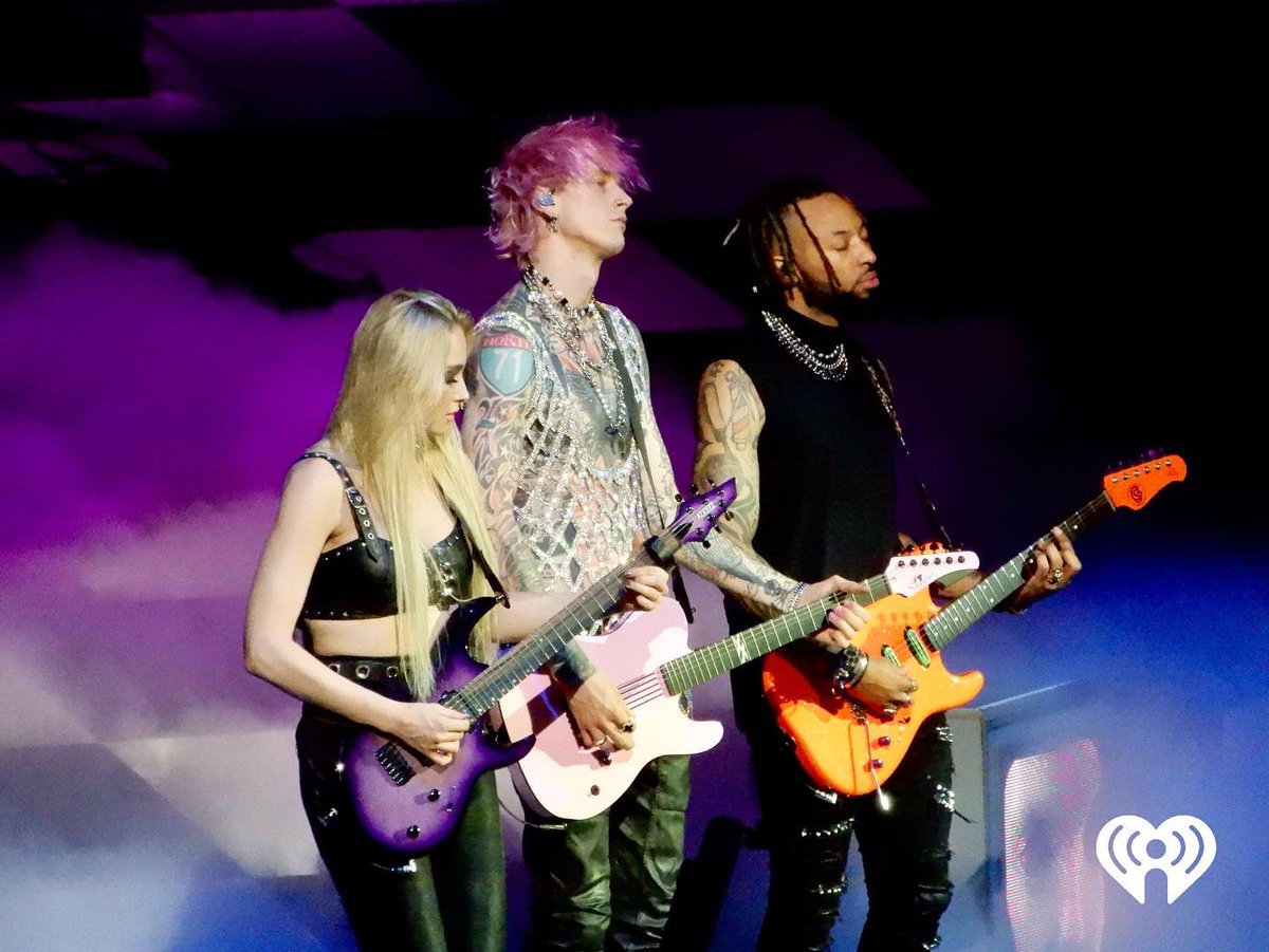 iHeartRadio Canada tweet media