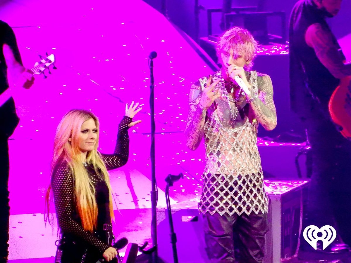 iHeartRadio Canada tweet media