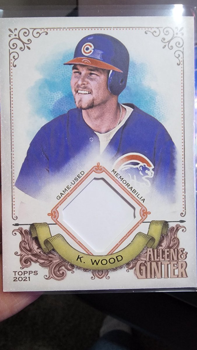 Derek2737's tweet photo. @Topps looks like something is missing? Where's the relic? https://t.co/aZtwX0jRG3