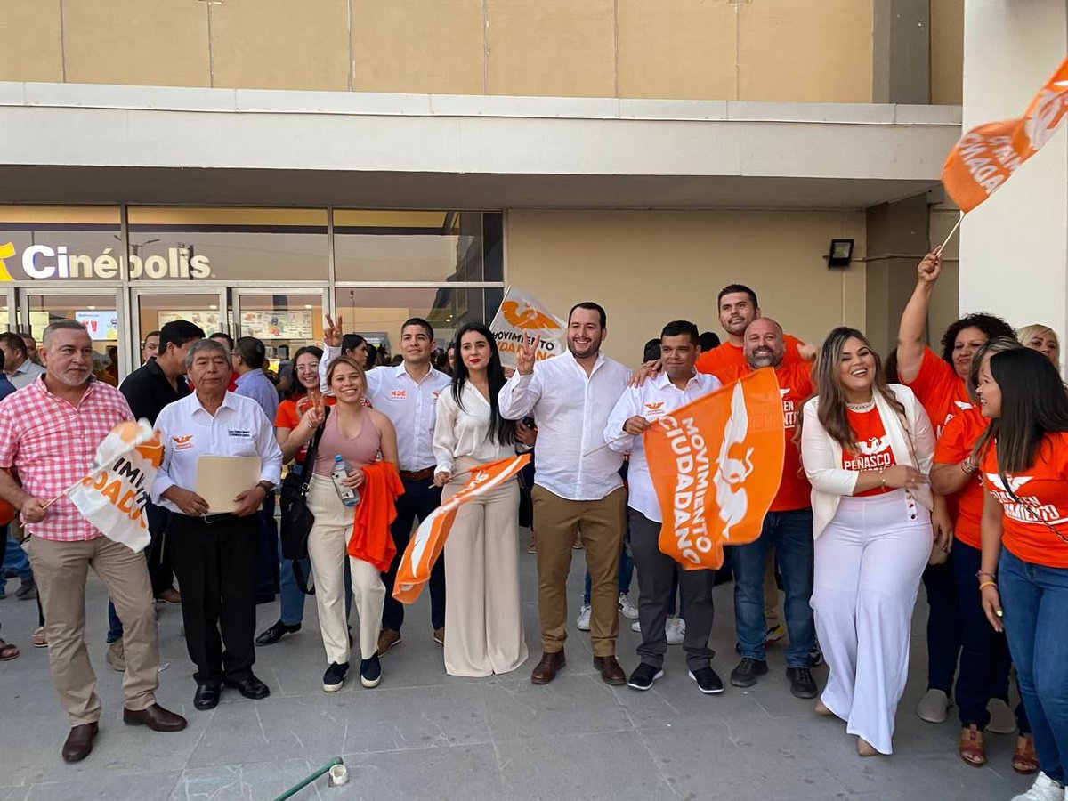 Se fortalece con la coordinación regional Norte 1 de nuestro amigo <a href="/hivanflores/">Ivan Flores</a>. Agradecidos con la presencia del Alcalde, 
Jorge Pivac Carrillo, en nuestra fiesta ciudadana; así como de nuestro regidor de SLRC, <a href="/montespina_/">Alonso Montes Piña</a> y de <a href="/PattyAzc/">Patricia Azcagorta</a>,
En Sonora, sin duda, #ElFuturoEsNaranja